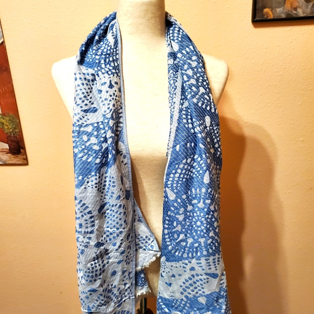 Scarf - Picture 2 of 2